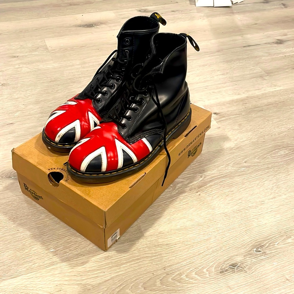 Dr marten shoes Union Jack